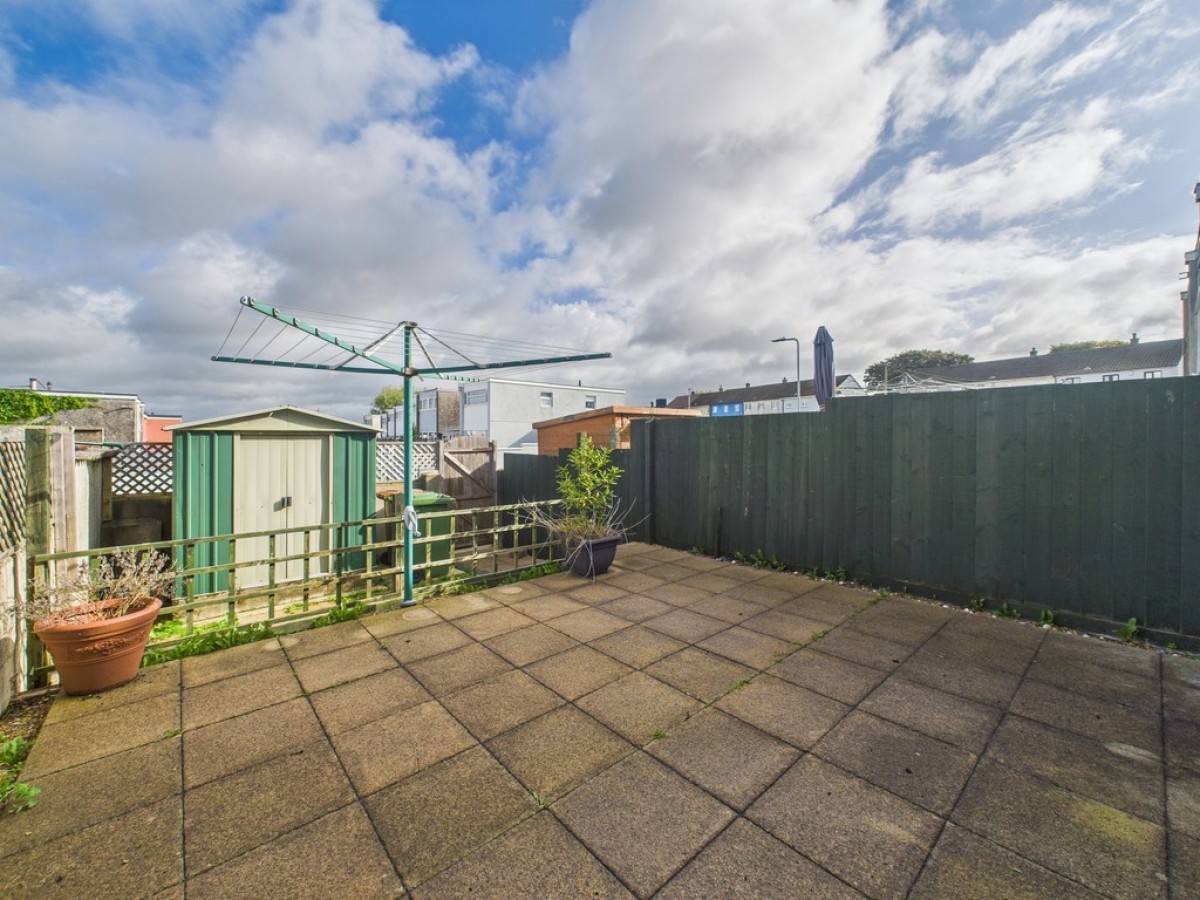 Alger Walk, Southway