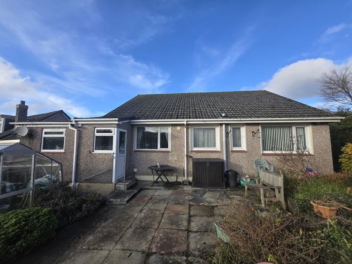 Barningham Gardens, Bird Cage Farm