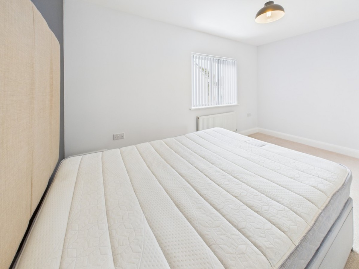 Plymview Close, Efford
