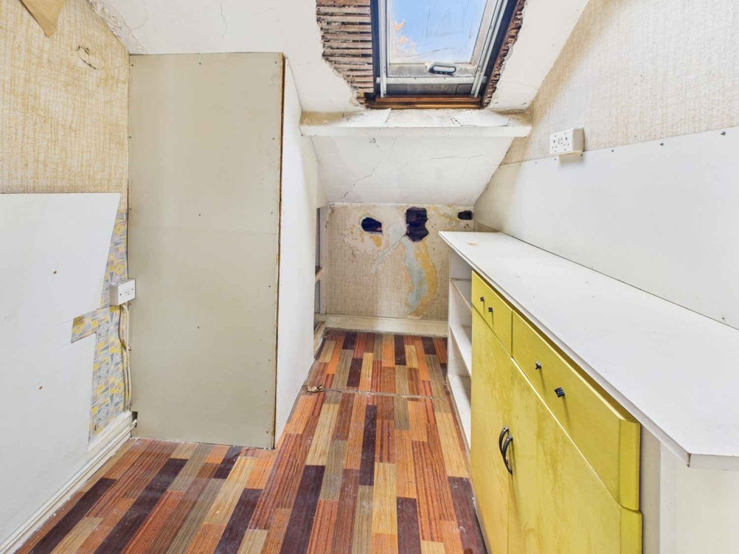 North Road East, Mutley