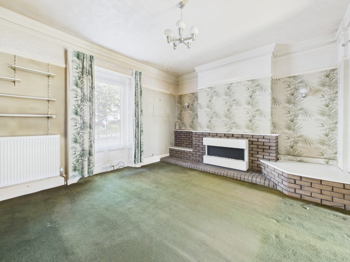 North Road East, Mutley