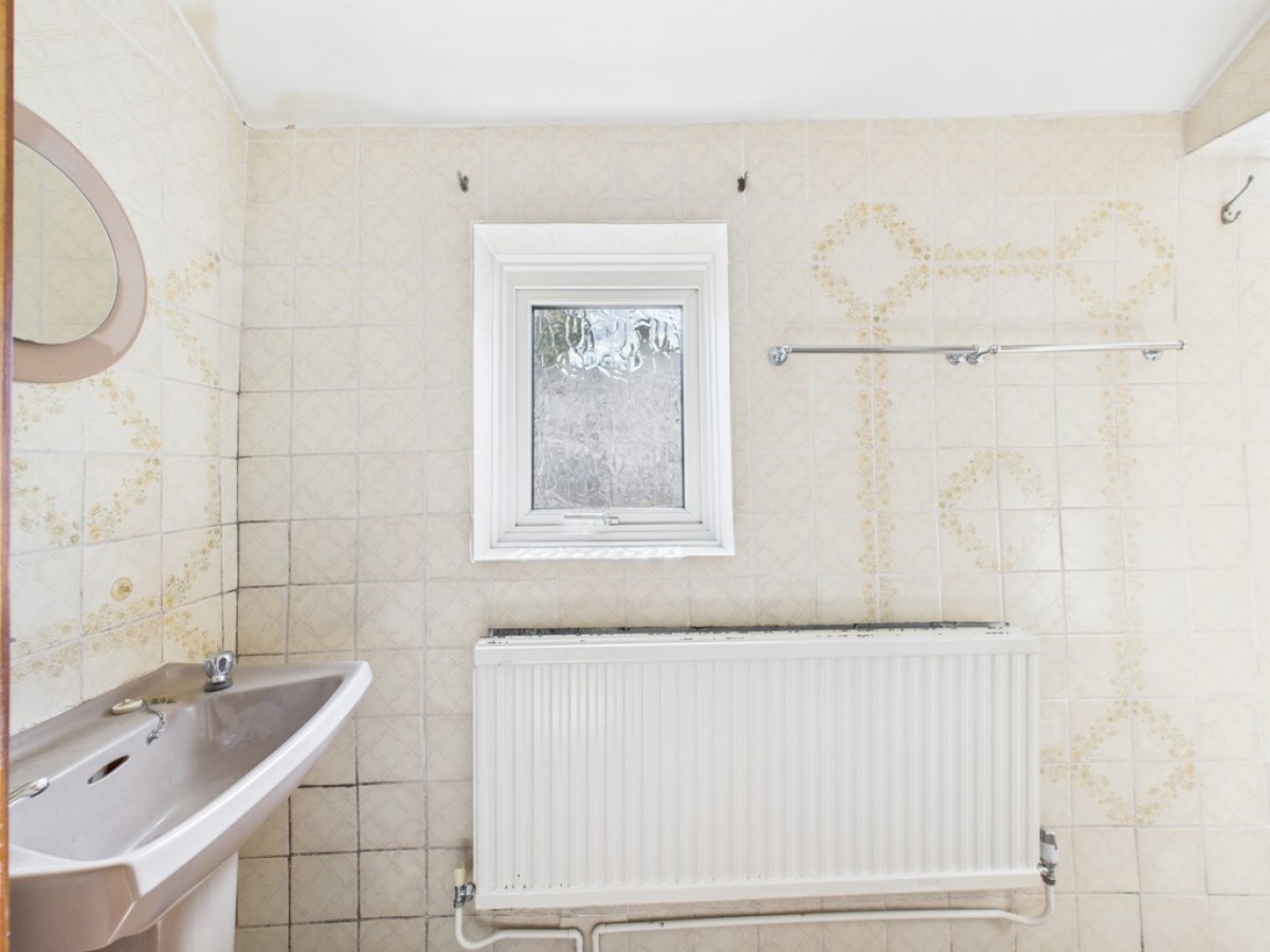 North Road East, Mutley