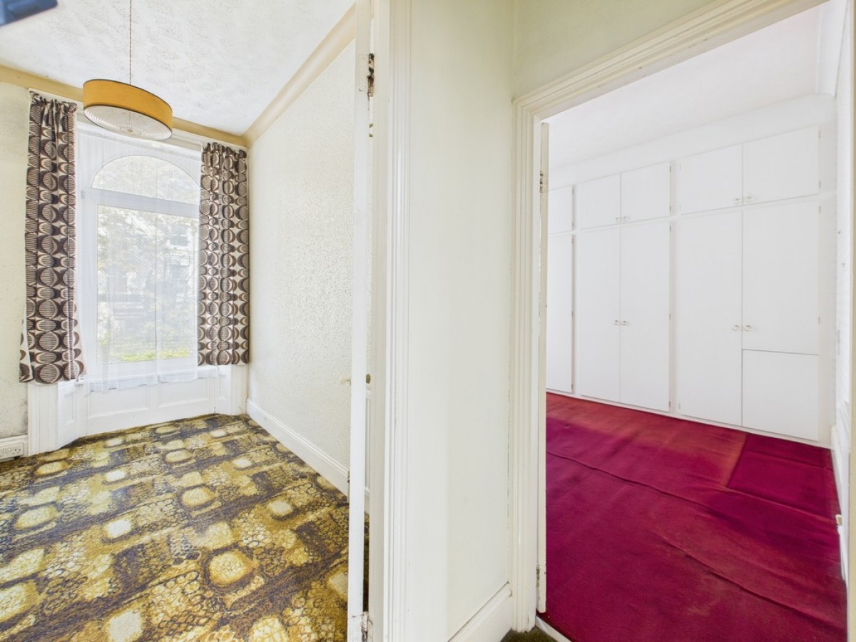 North Road East, Mutley