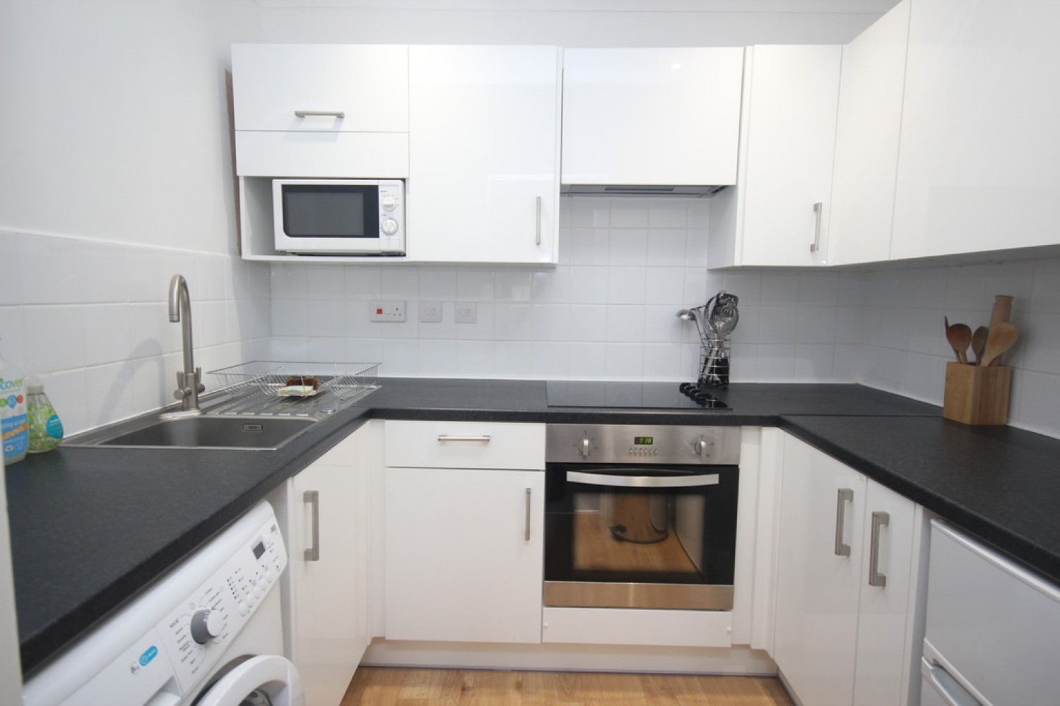 Mannamead Road, Hartley