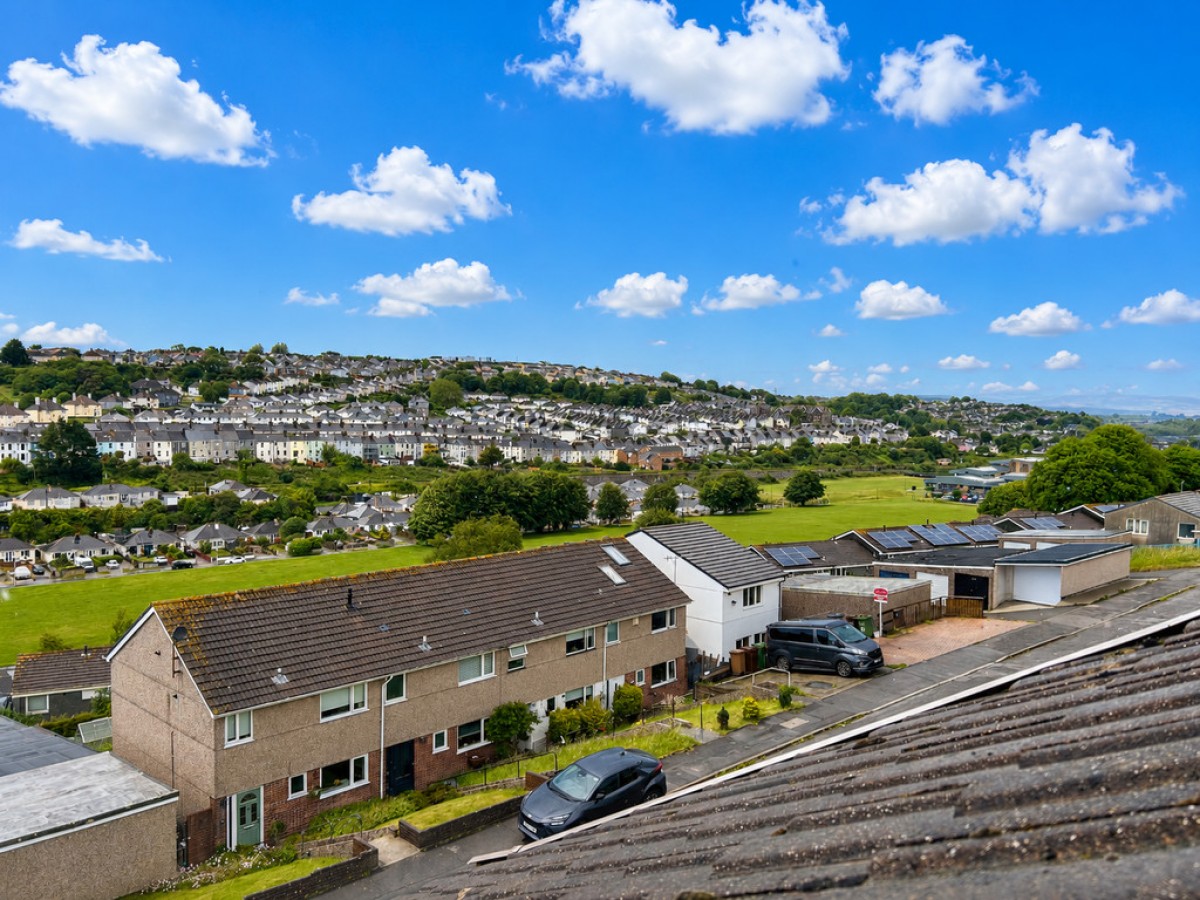Sefton Avenue, Lipson