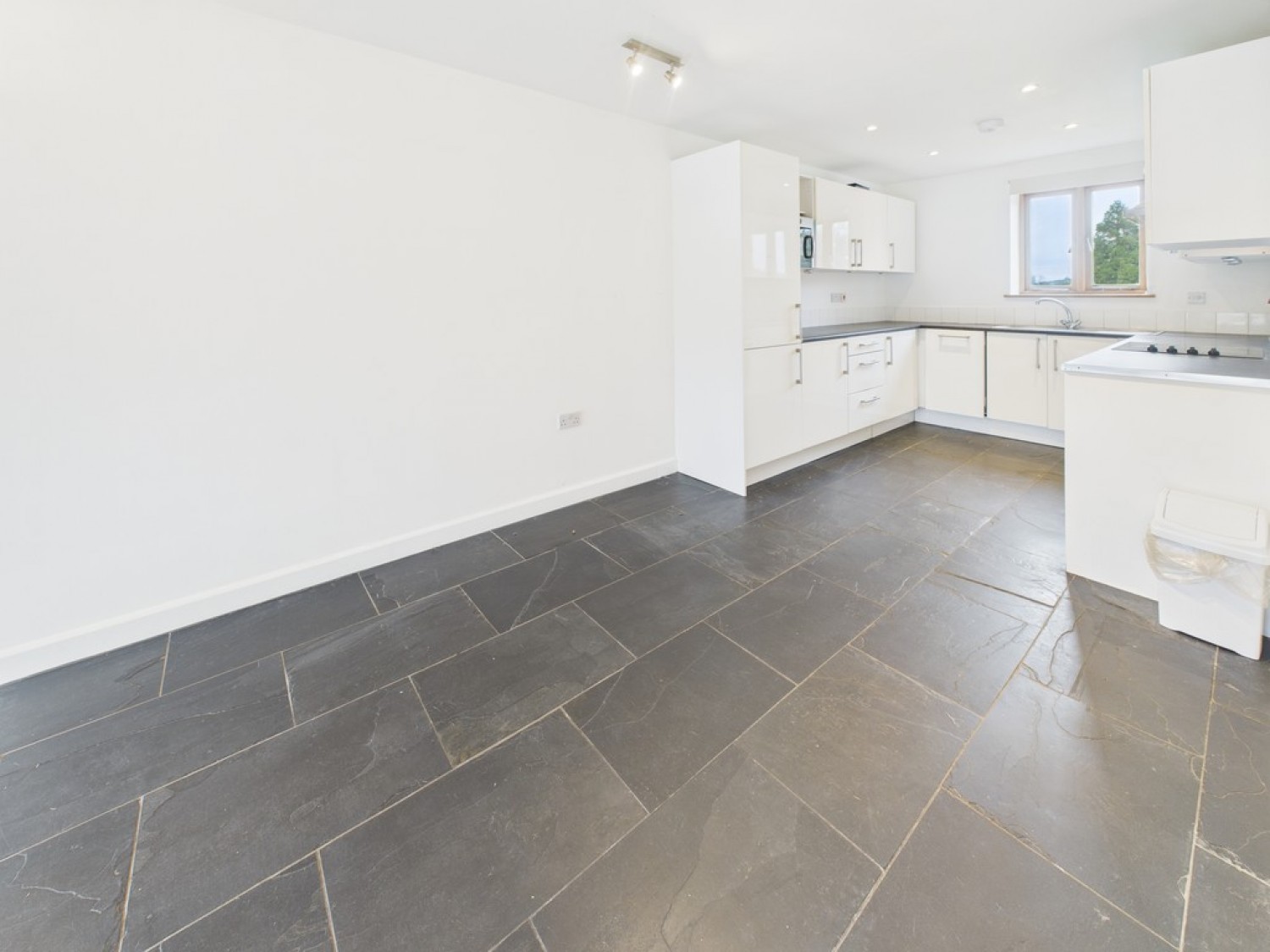 Dartmouth Green, Blackawton