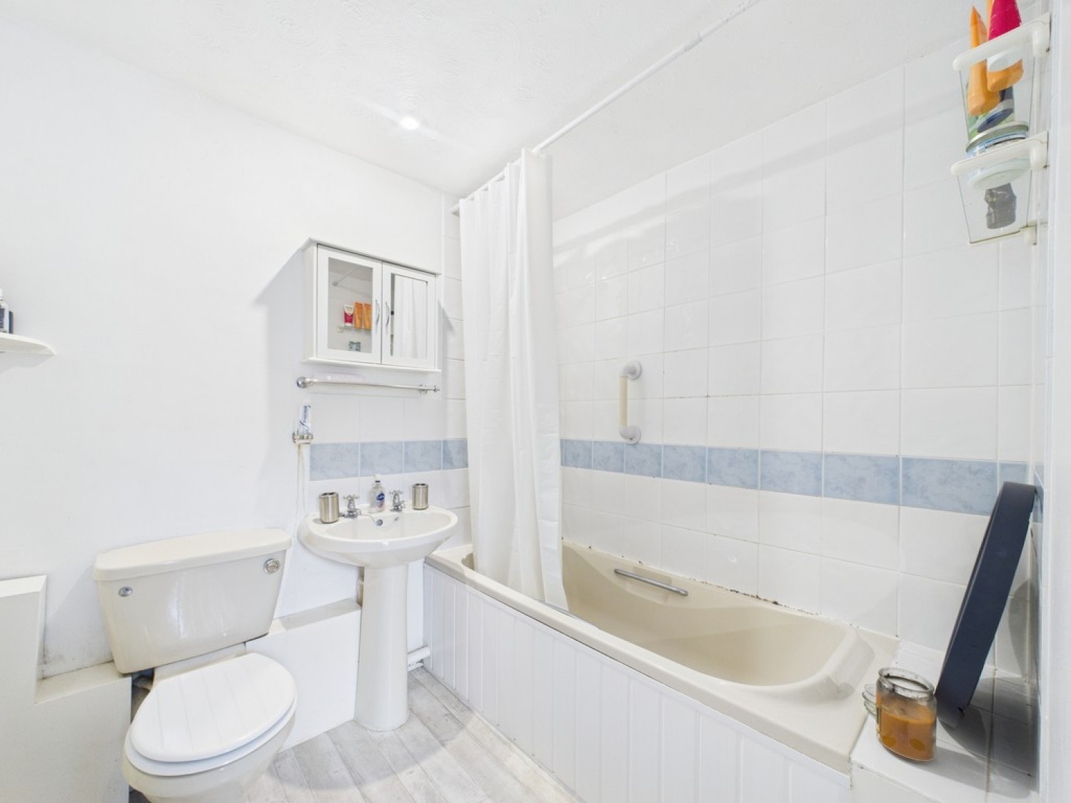 2 bedroom Flat for Sale Connaught Avenue, Mutley, Plymouth