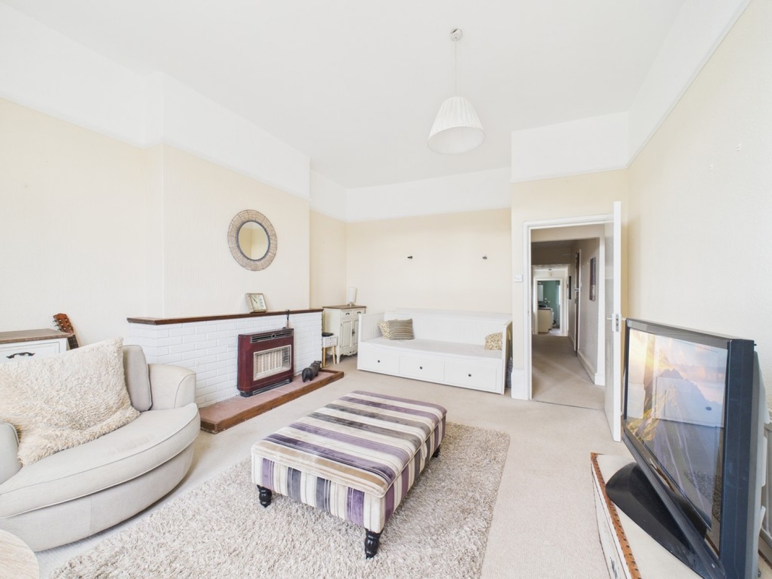 2 bedroom Flat for Sale Connaught Avenue, Mutley, Plymouth