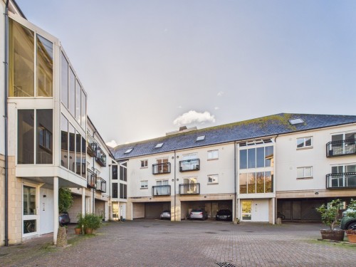 St James Mews, The Hoe