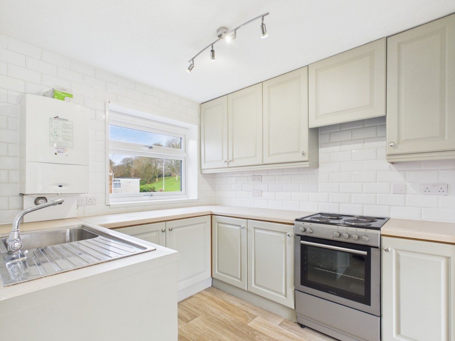 4 bedroom House for Letting Yardley Gardens, Estover