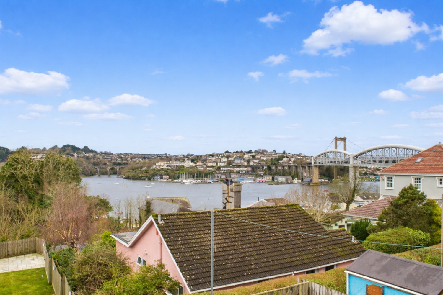 2 bedroom Flat in Vicarage Gardens, St Budeaux