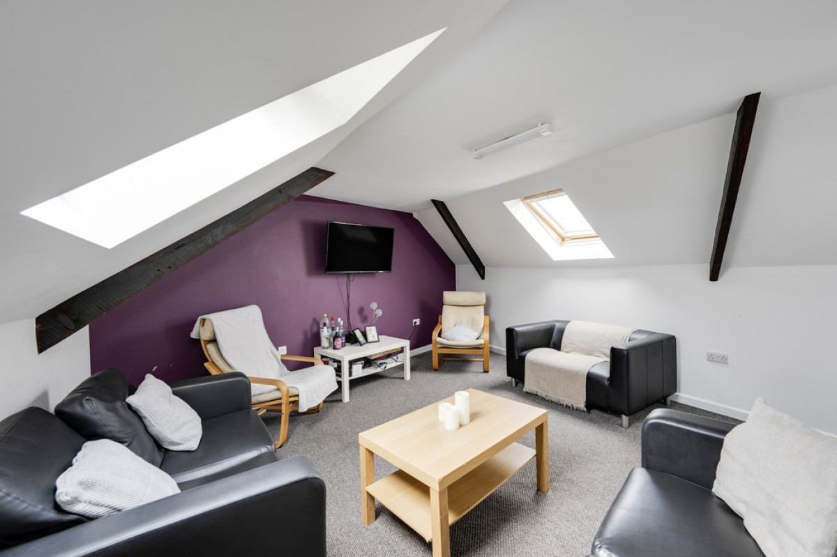 Kensington Road, Mutley