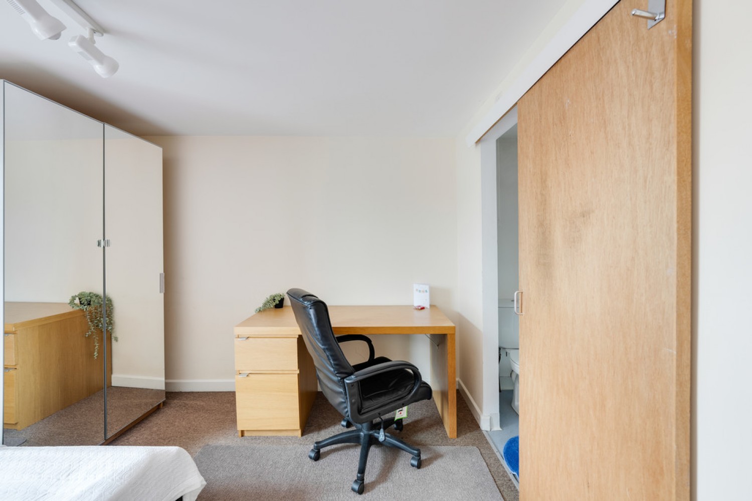 6 bedroom House of Multiple Occupation in Kensington Road, Mutley