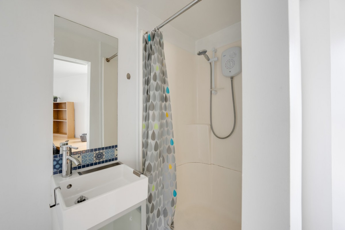 Kensington Road, Mutley