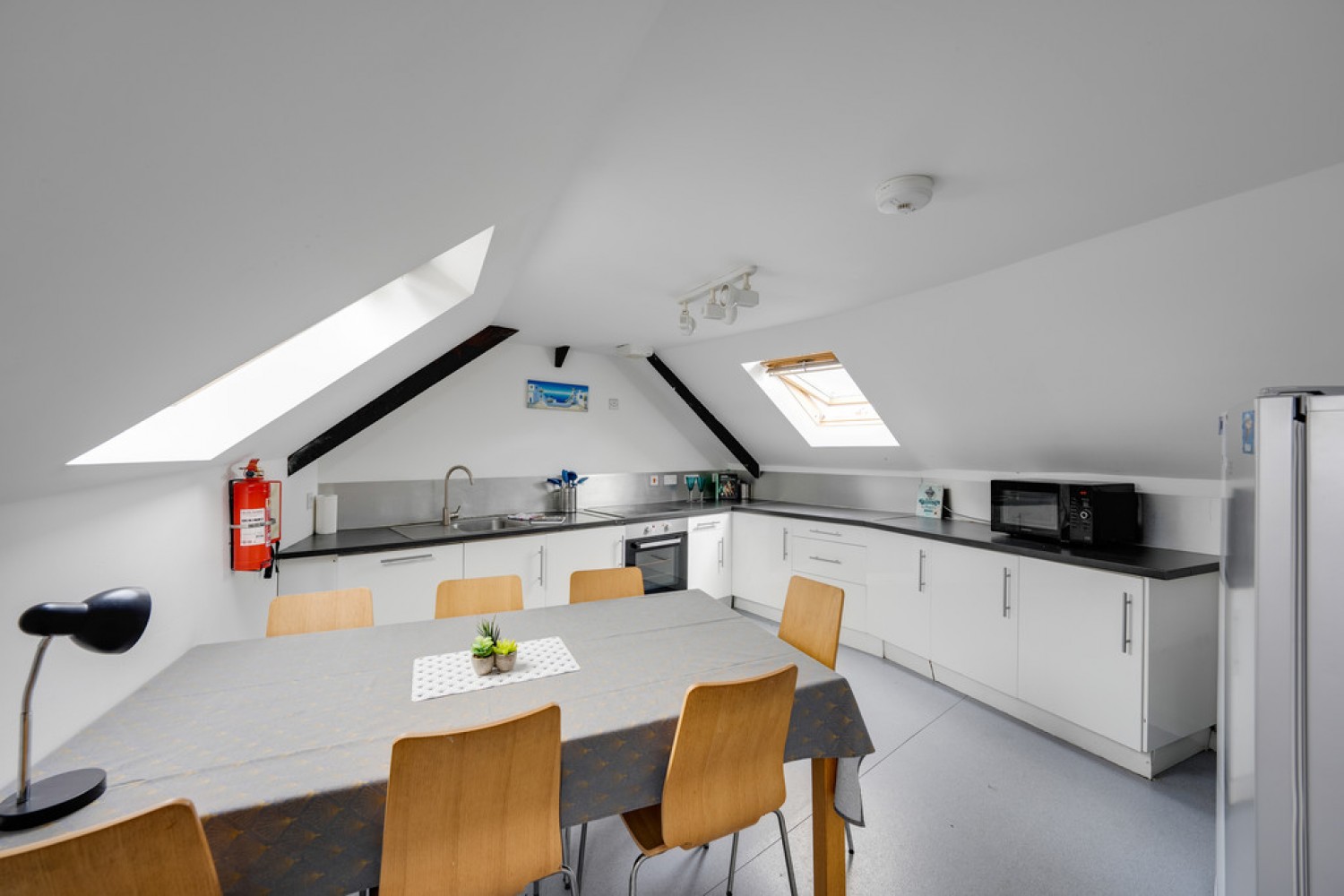 6 bedroom House of Multiple Occupation in Kensington Road, Mutley