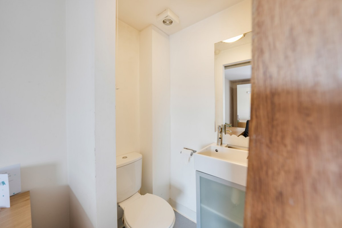 Kensington Road, Mutley