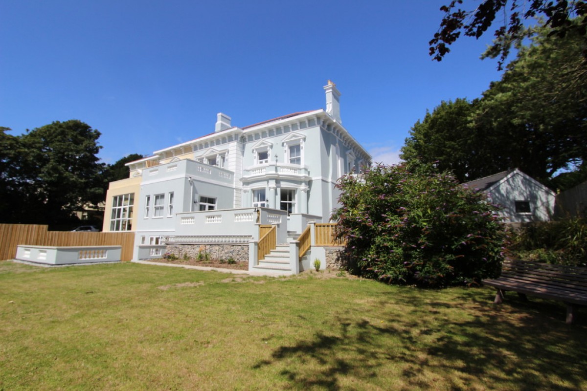 Wingfield Court, Stoke