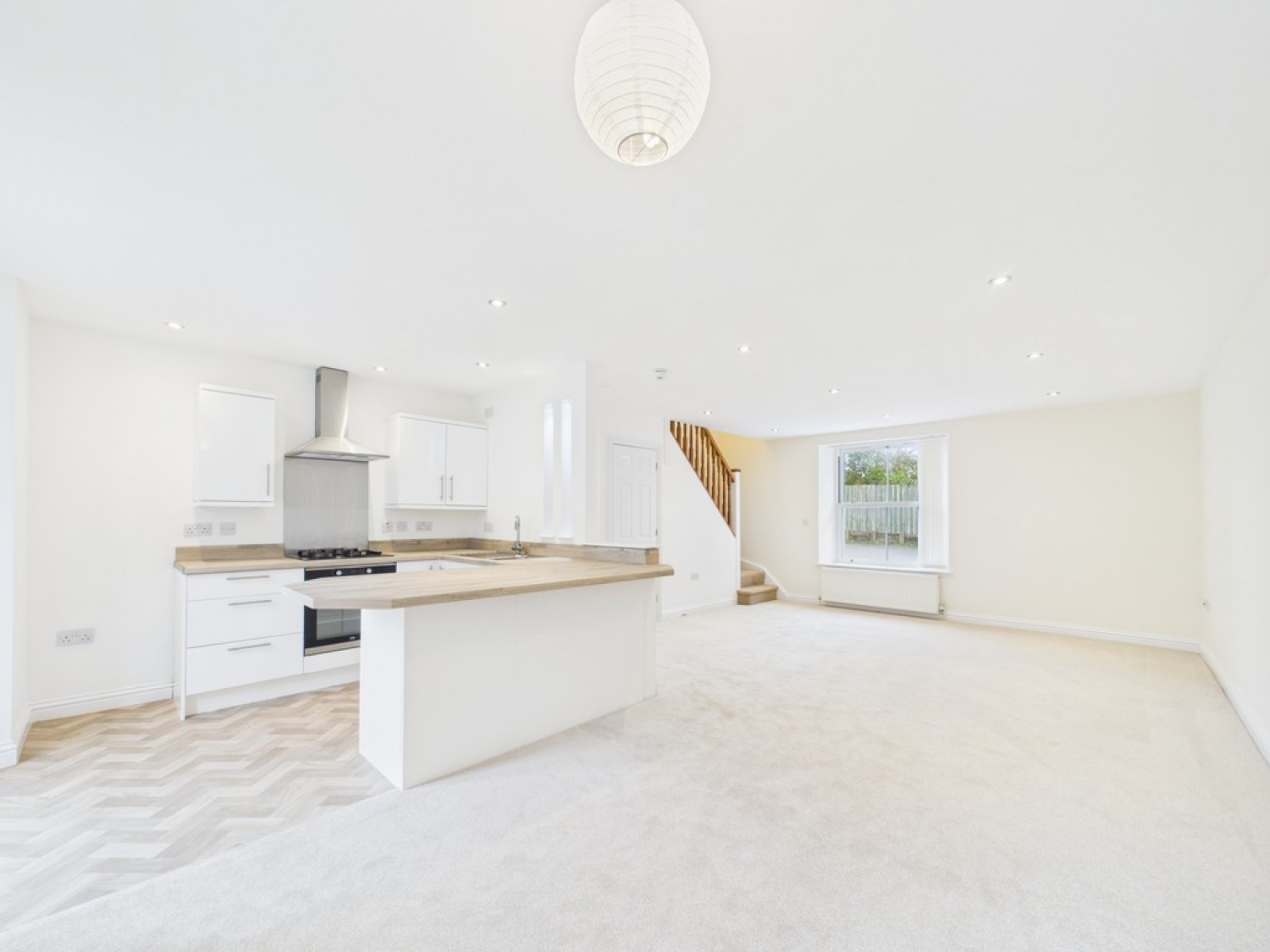 3 bedroom Flat for Letting Wingfield Court, Stoke