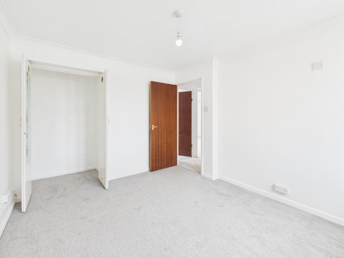 St. Nazaire Close, Devonport