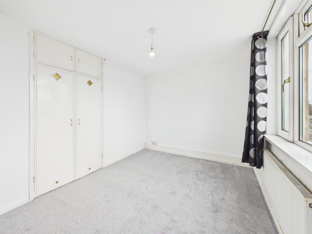 St. Nazaire Close, Devonport