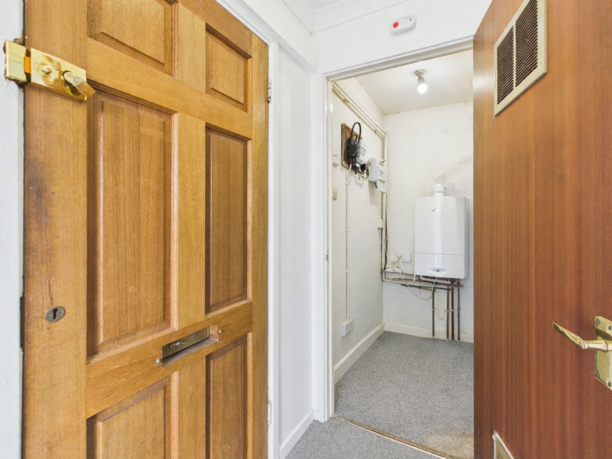 St. Nazaire Close, Devonport