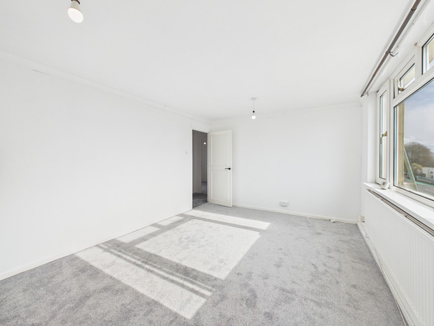 2 bedroom Flat for Letting St. Nazaire Close, Devonport