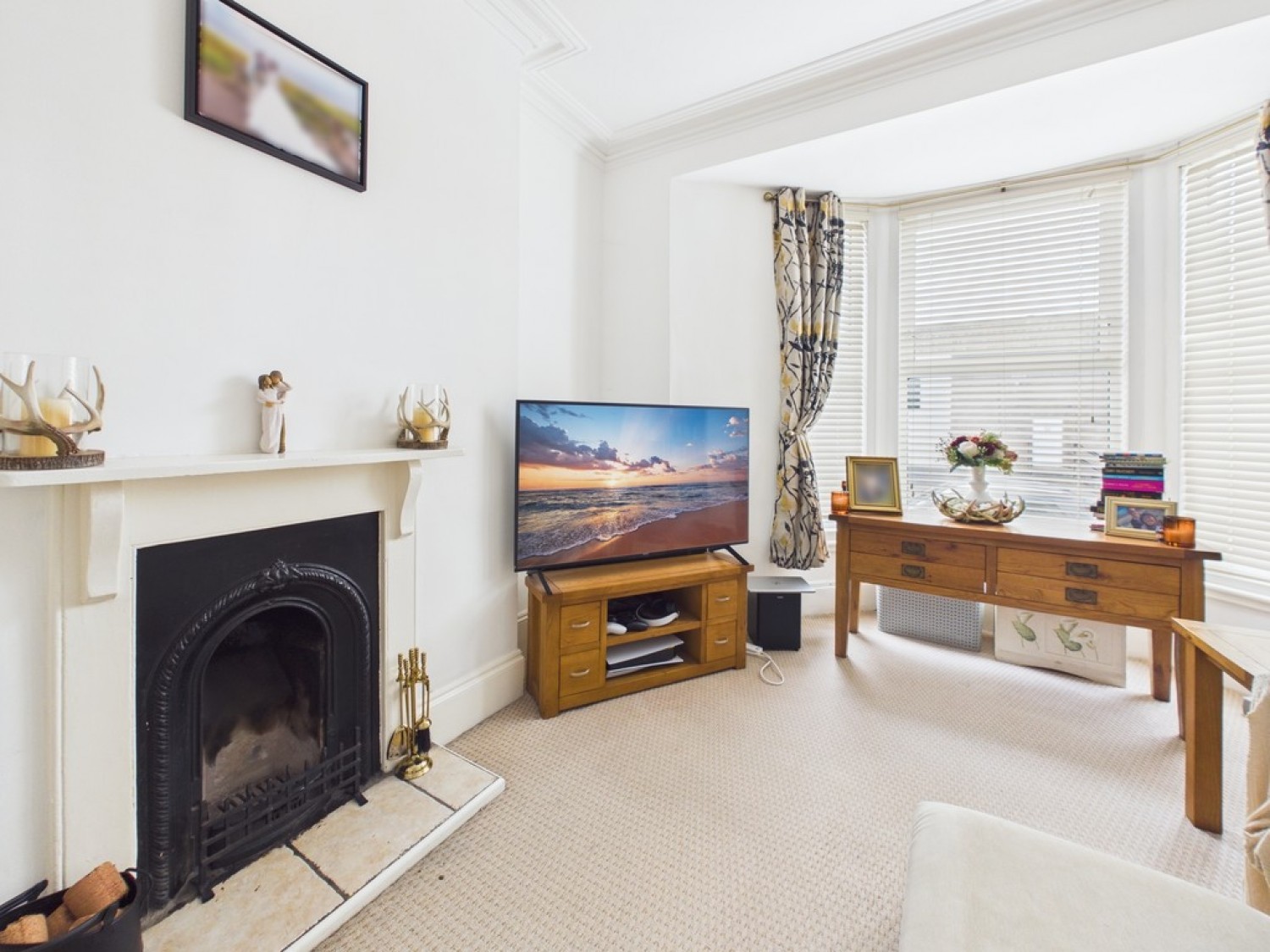 2 bedroom Flat for Sale Hyde Park Road, Mutley, Plymouth