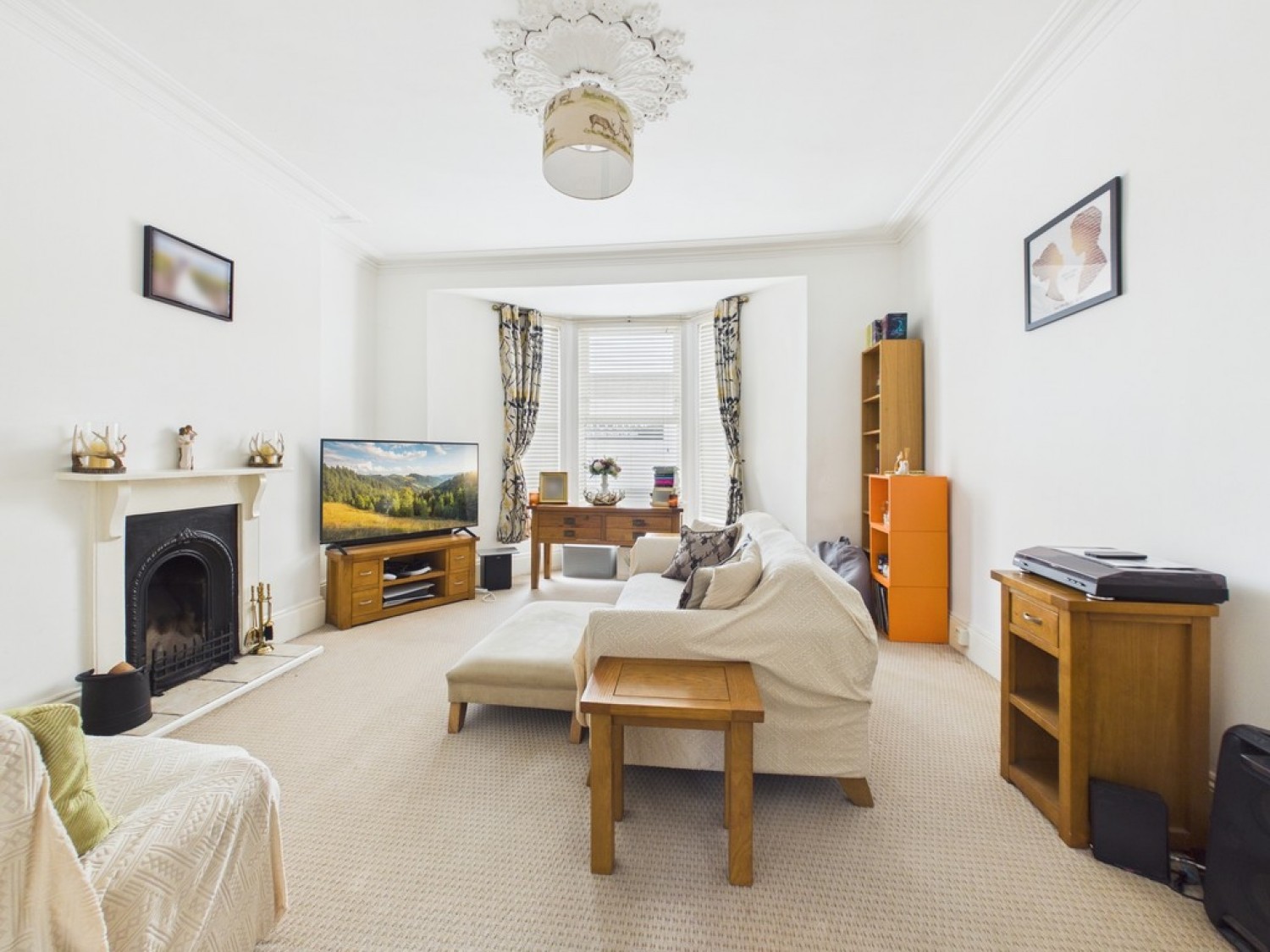 2 bedroom Flat for Sale Hyde Park Road, Mutley, Plymouth