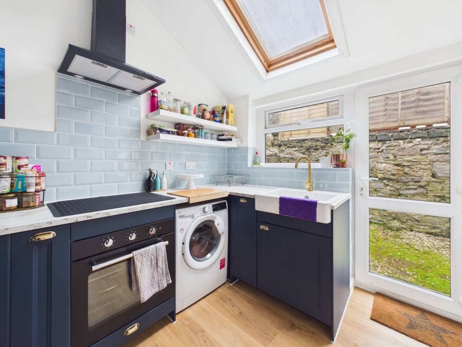 2 bedroom Flat for Sale Hyde Park Road, Mutley, Plymouth