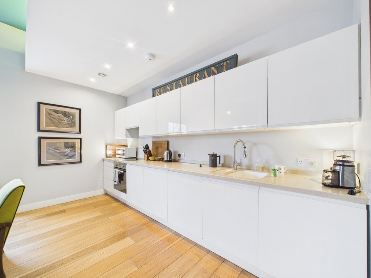 2 bedroom Flat for Sale Craigie Drive, Millfields, Plymouth