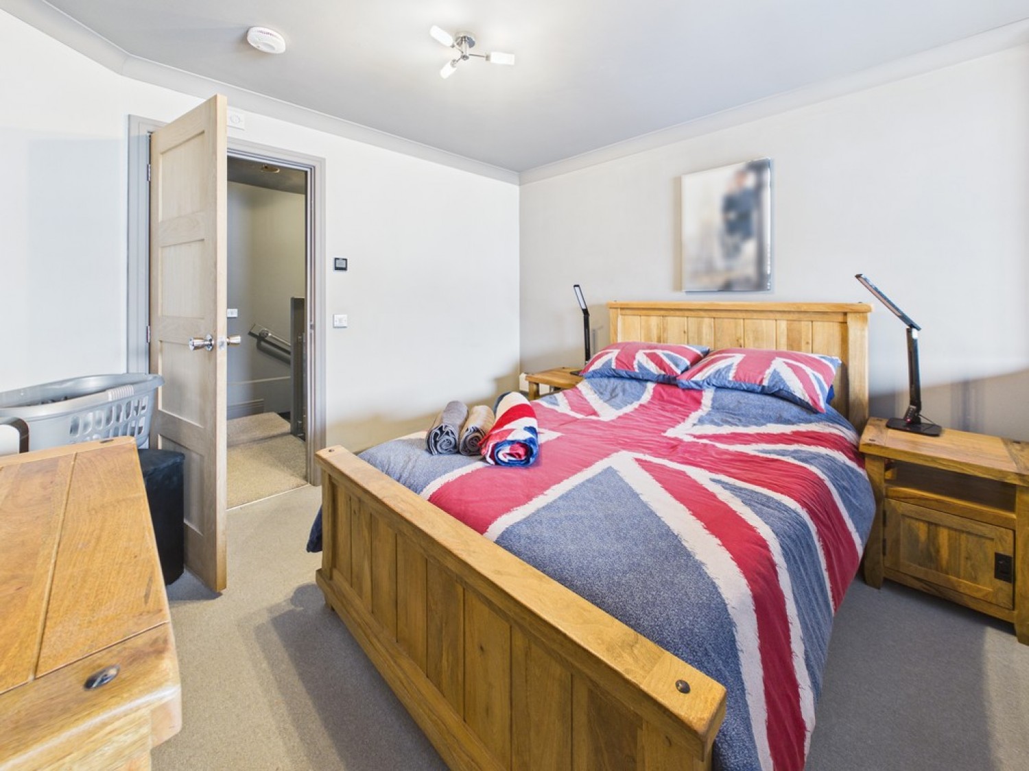 2 bedroom Flat for Letting Regent Street, Greenbank