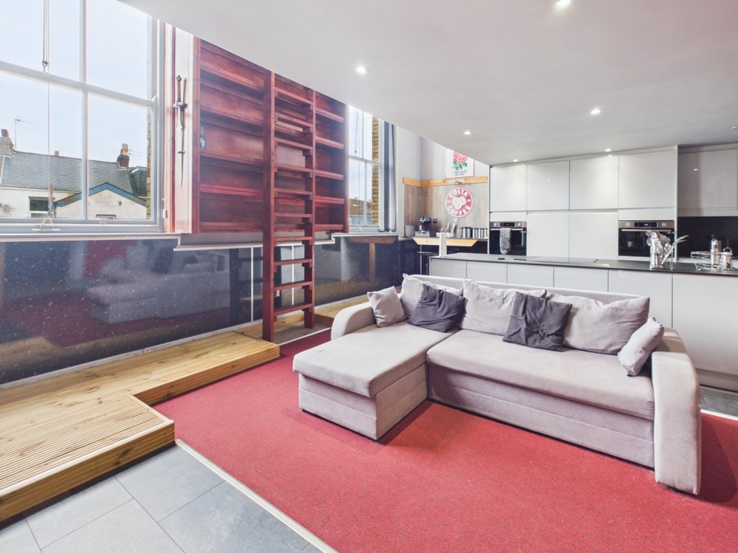 2 bedroom Flat for Letting Regent Street, Greenbank