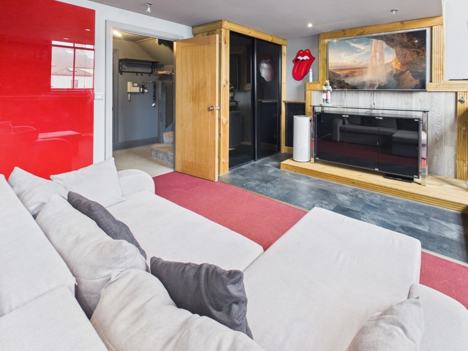 2 bedroom Flat for Letting Regent Street, Greenbank