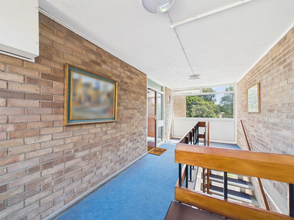 Hoe Court, Lockyer Street