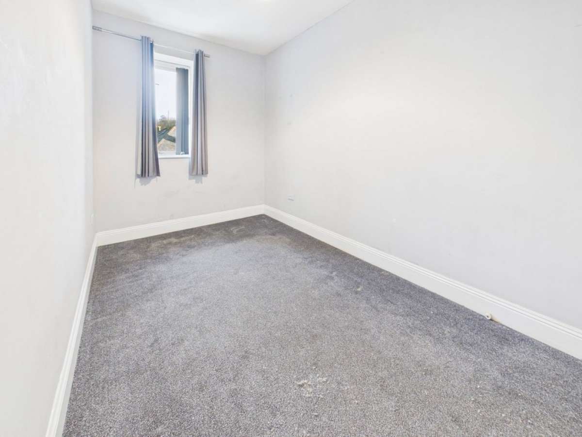 Barne Road, Barne Barton