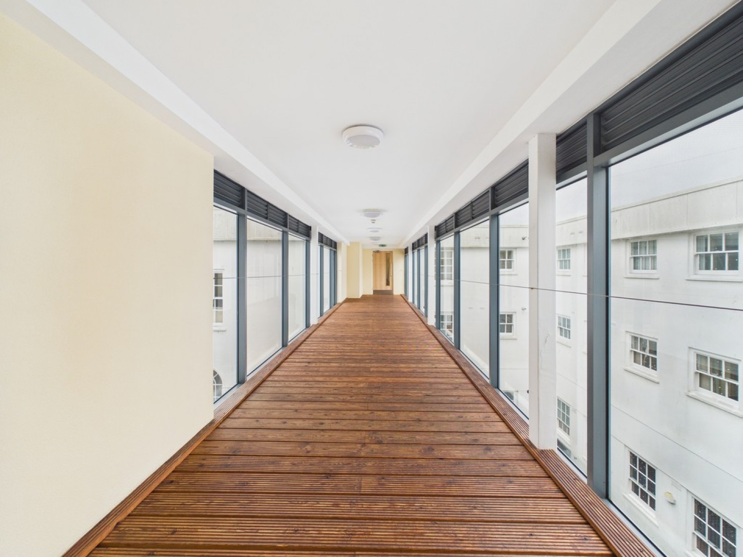 2 bedroom Flat for Sale Notte Street, The Hoe, Plymouth