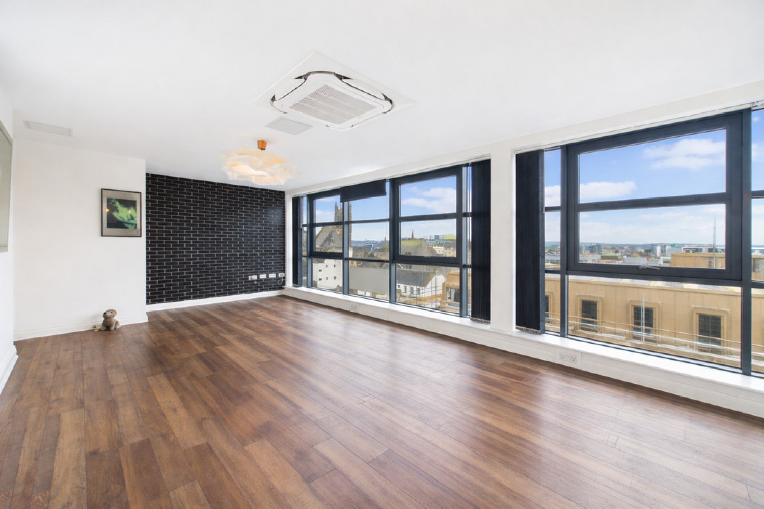 2 bedroom Flat for Sale Notte Street, The Hoe, Plymouth