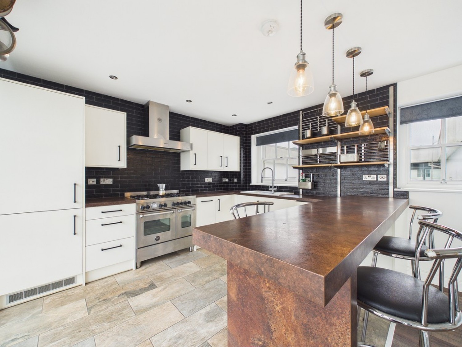 2 bedroom Flat for Sale Notte Street, The Hoe, Plymouth