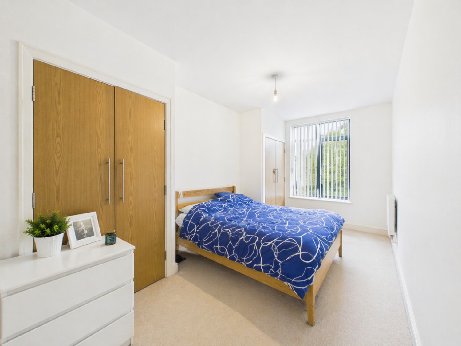 2 bedroom Flat for Sale Cliff Road, The Hoe, Plymouth