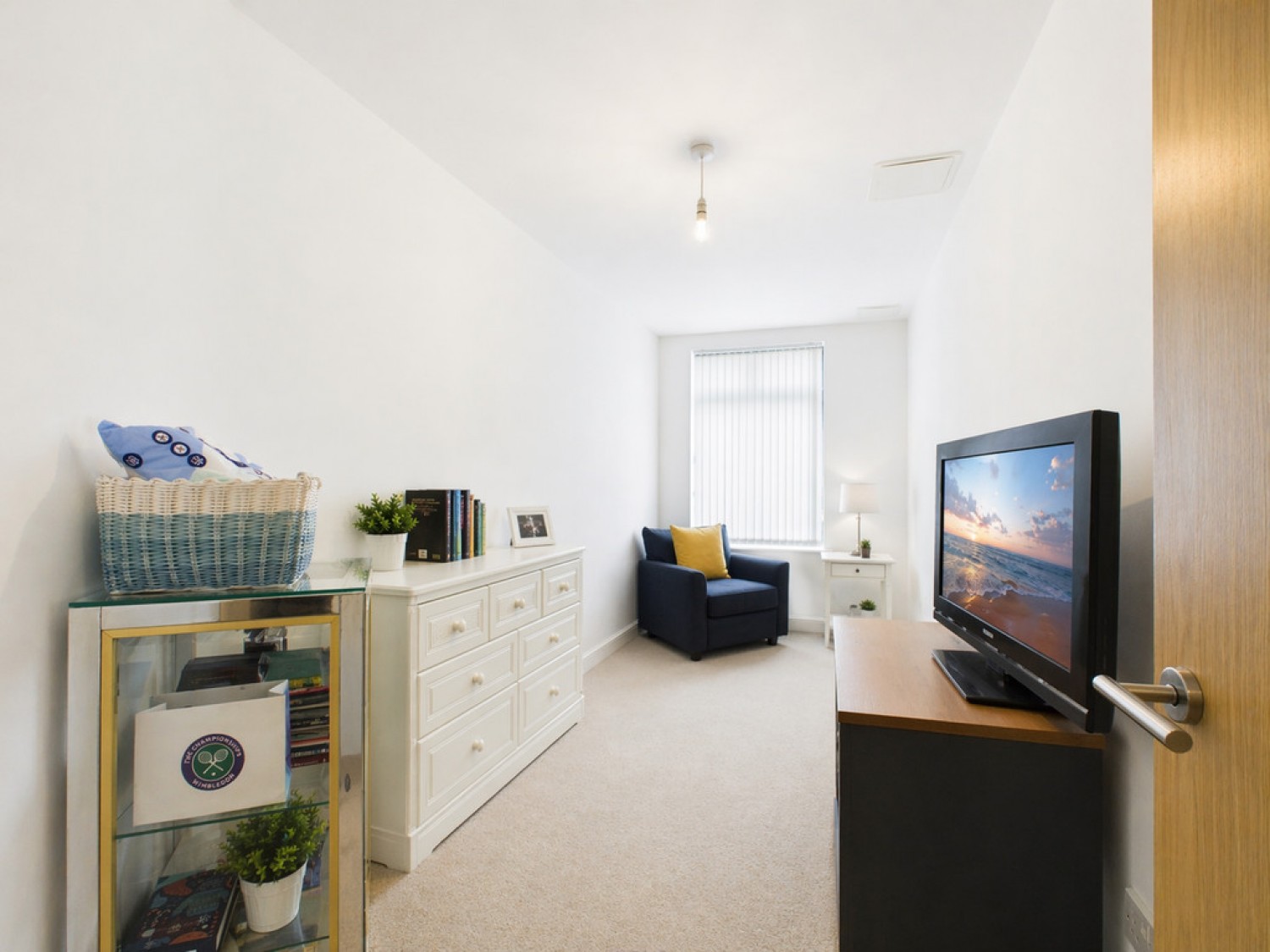 2 bedroom Flat for Sale Cliff Road, The Hoe, Plymouth