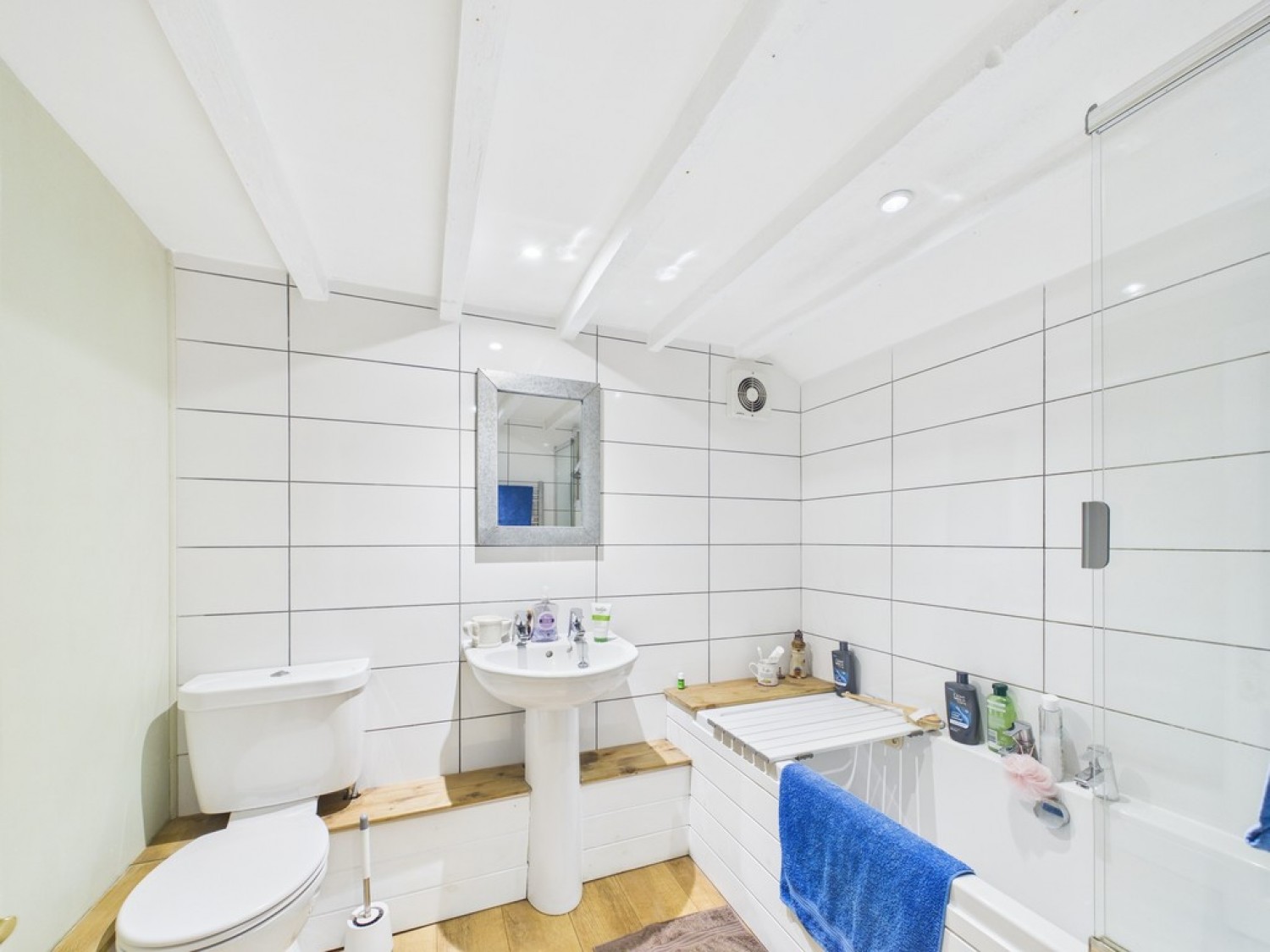 2 bedroom Flat for Sale Vigo Bridge, Tavistock