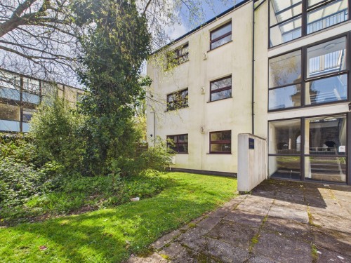 Raglan Road, Plymouth