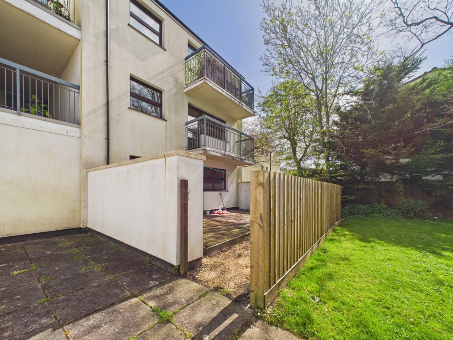 2 bedroom Flat for Sale Raglan Road, Plymouth