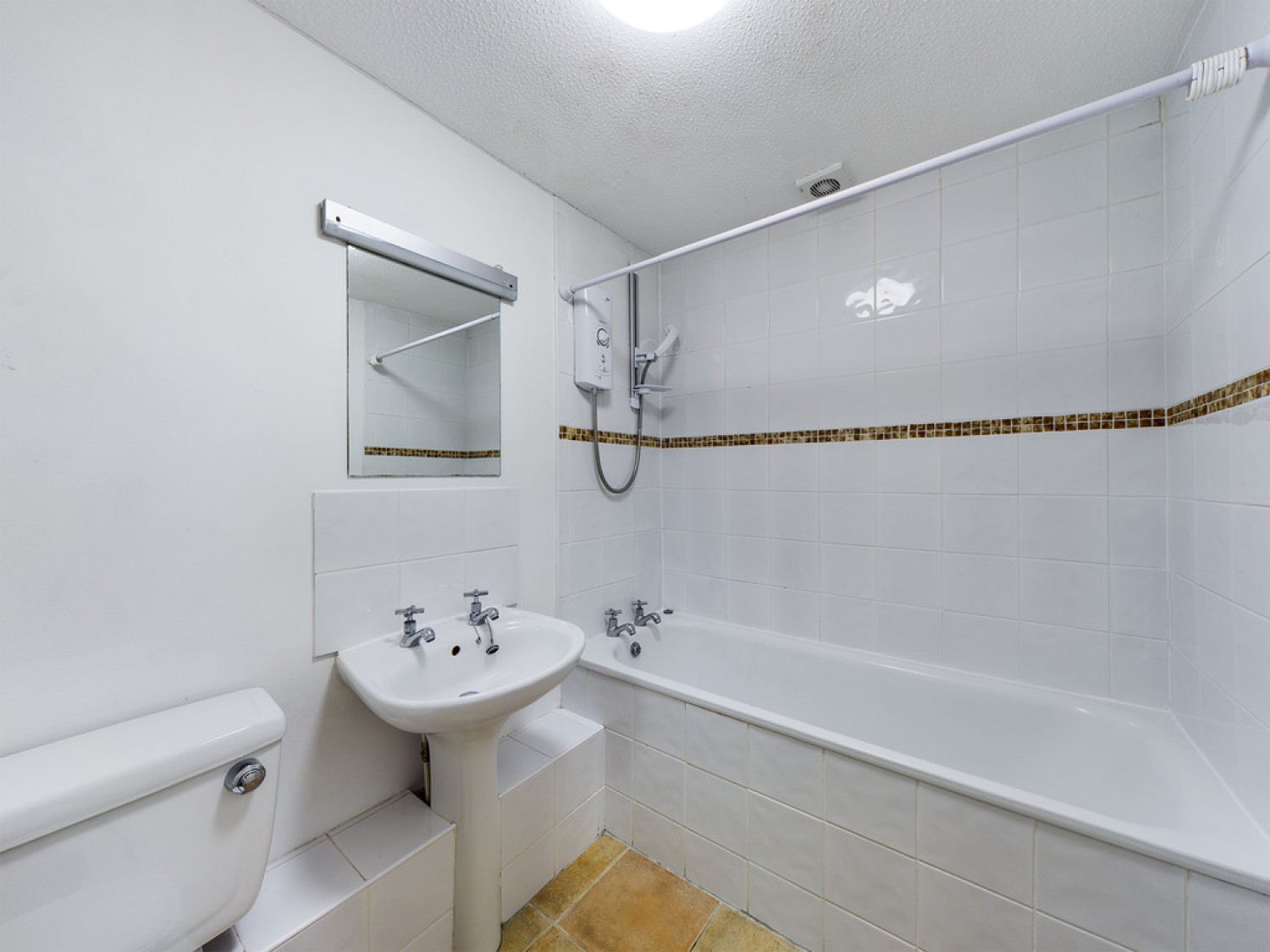 2 bedroom Flat for Sale St James Court, The Hoe, Plymouth