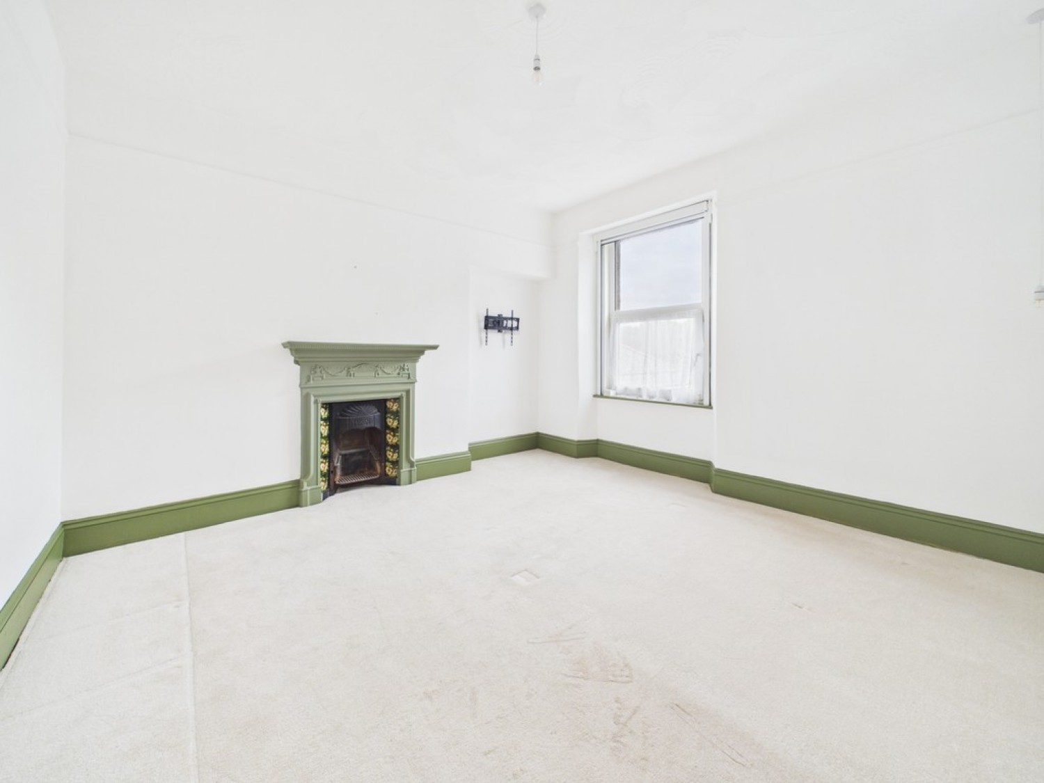 2 bedroom Flat for Sale Milehouse Road, Stoke, Plymouth