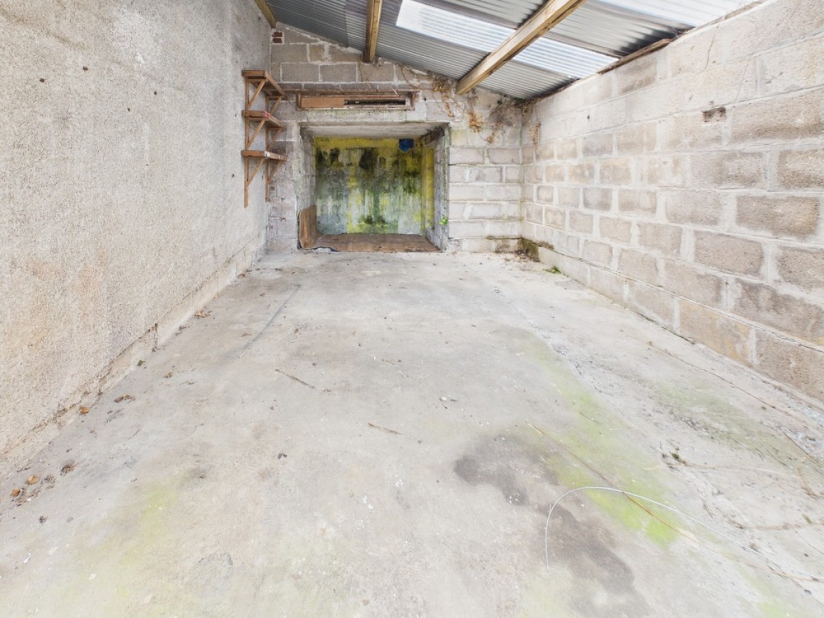 Molesworth Road, Woodford