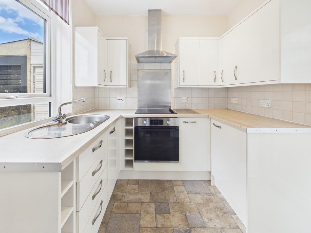 Molesworth Road, Woodford