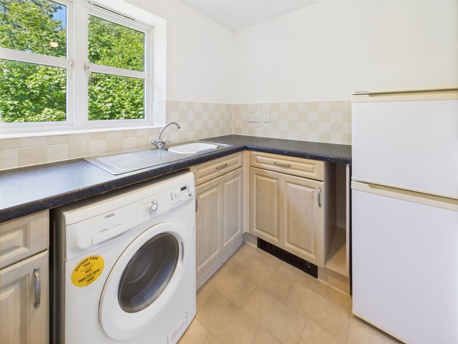 2 bedroom Flat for Sale Sylvan Court, Plymouth