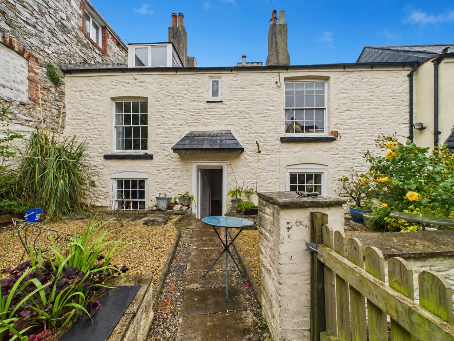 2 bedroom House for Sale New Street, Barbican, Plymouth