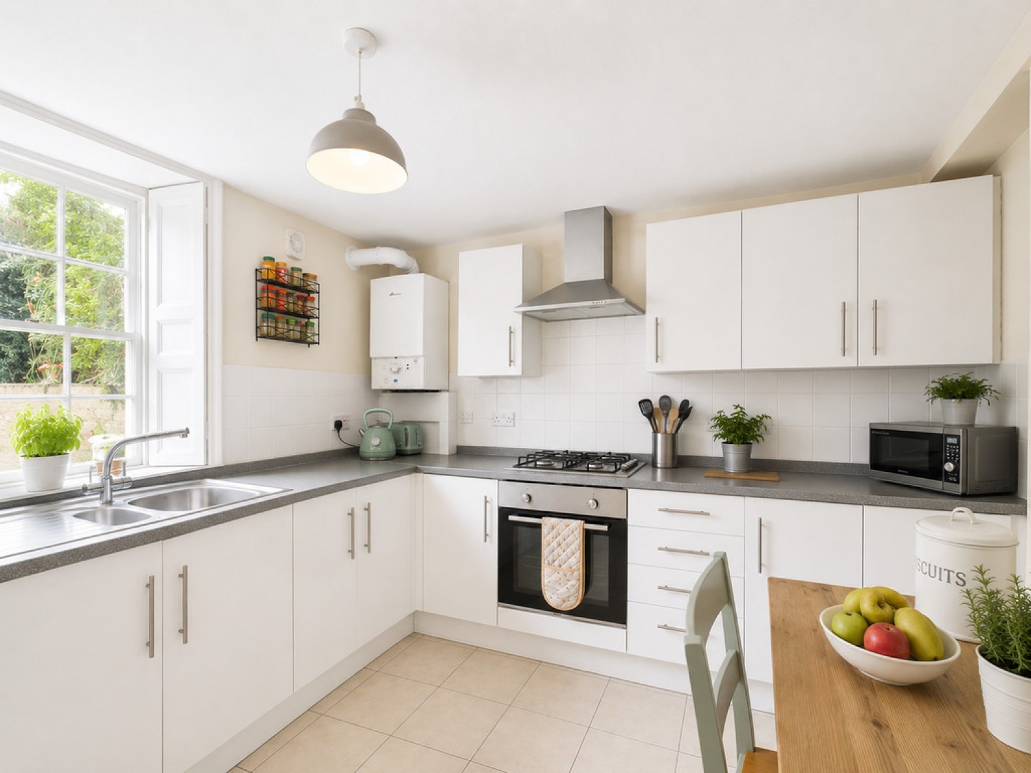 2 bedroom House for Sale New Street, Barbican, Plymouth